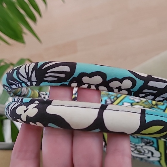 Vera Bradley Handbag ❤️ - Picture 6 of 8